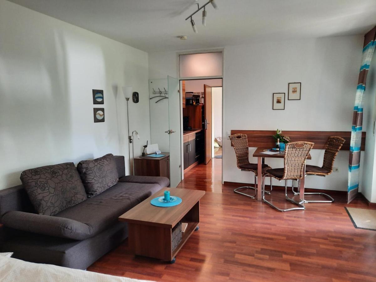 Ferienwohnung Aken Buitenkant foto