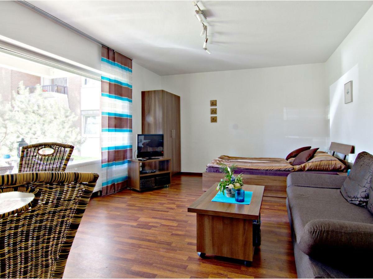 Ferienwohnung Aken Buitenkant foto